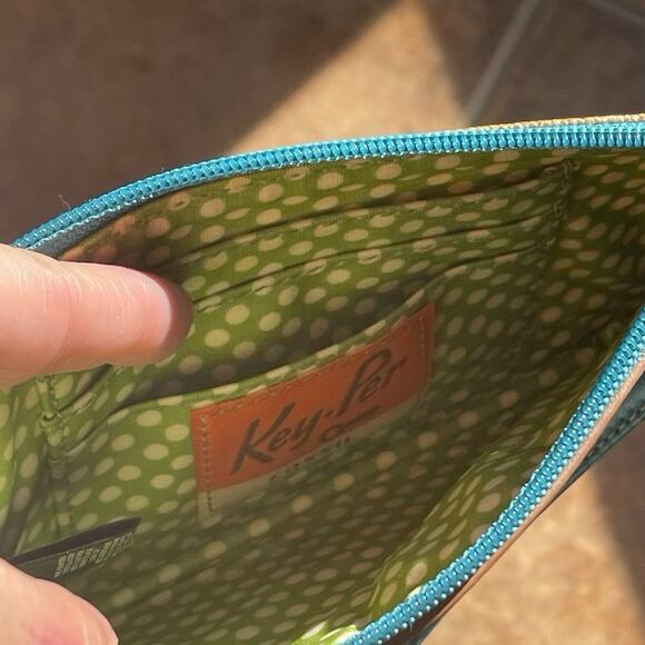 Fossil Key-Per Wristlet teal and beige - Picture 8 of 13